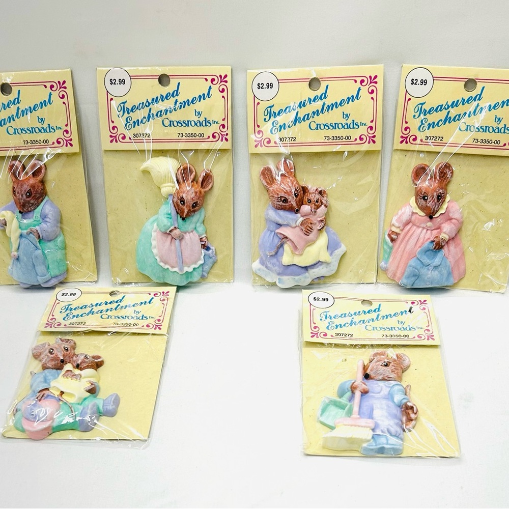 Treasured Enchantment Mouse Mini Figurines Crafting Cottagecore Grannycore